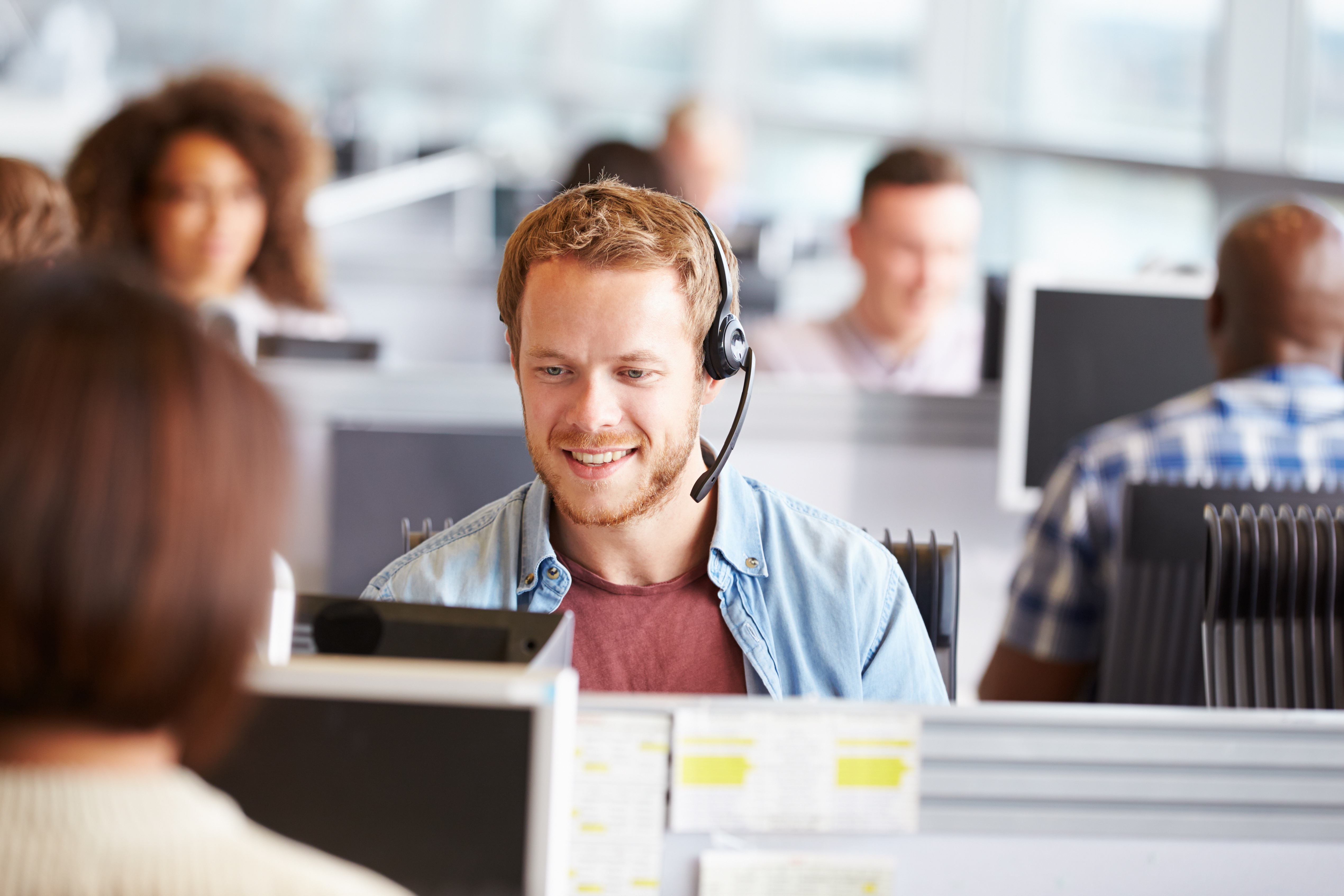 What is an inbound call centre? thumbnail image