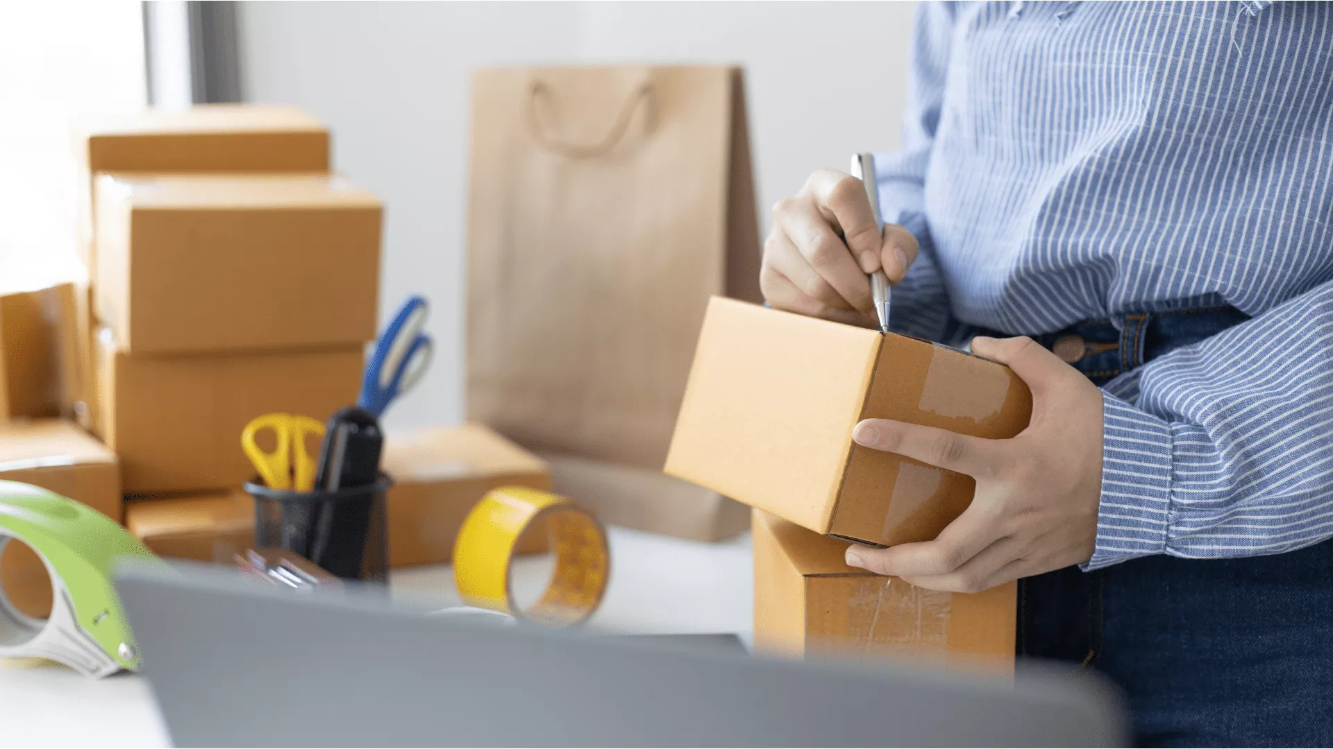 How to Cope with Peak Season as an E-Commerce Store thumbnail image